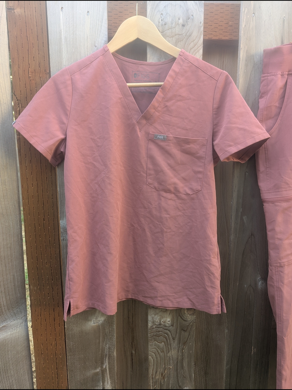 Set Of Figs Women's Dusty Pink Scrubs - Picture 2 of 6